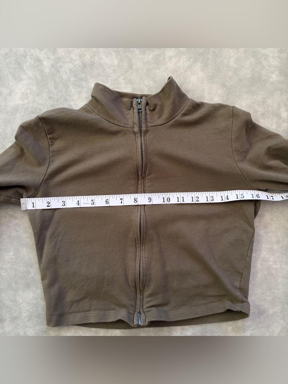 Garage olive green long sleeve cropped zip up sweater - Picture 10 of 12